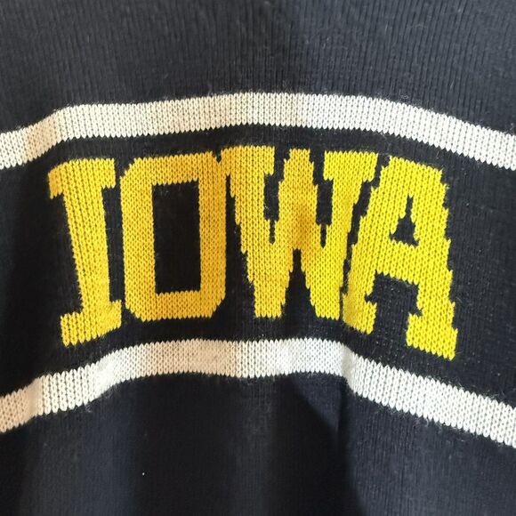 VTG 1984 Cliff Engle IOWA HAWKEYES KNIT SWEATER Adults XL Made in USA 25” X 26” - Picture 3 of 8